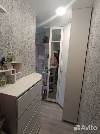 Продам прихожую