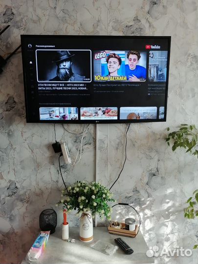 Телевизор LG smart tv 43