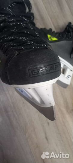 Коньки хоккейные профессиональные