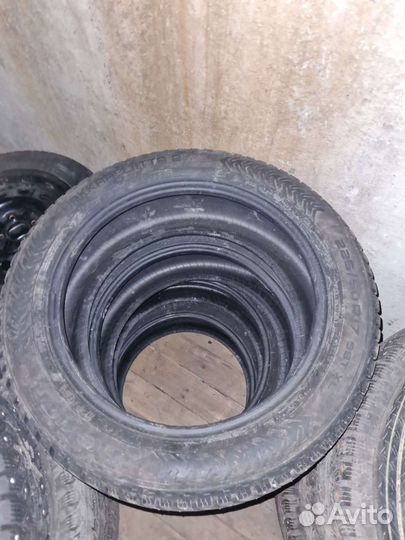 Nokian Tyres Hakkapeliitta 8 225/50 R17