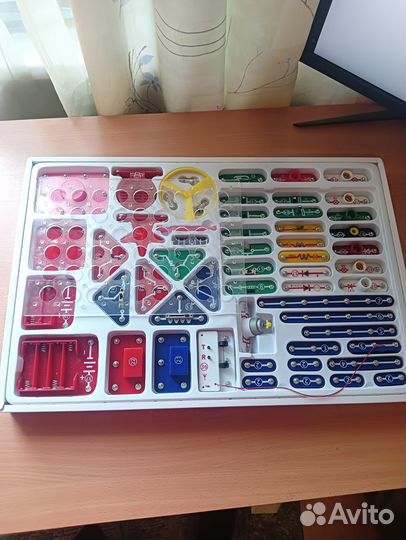 Конструктор Электроника - это очень просто