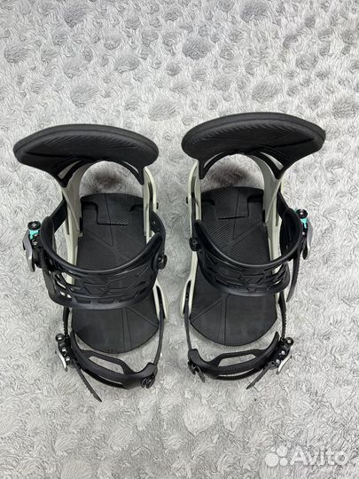 Крепления для сноуборда M Burton Mission