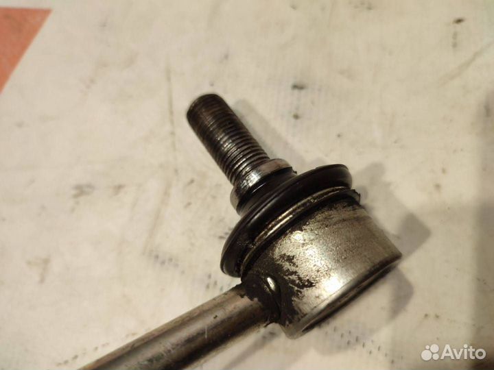 Стойка стабилизатора передняя Toyota Camry XV40