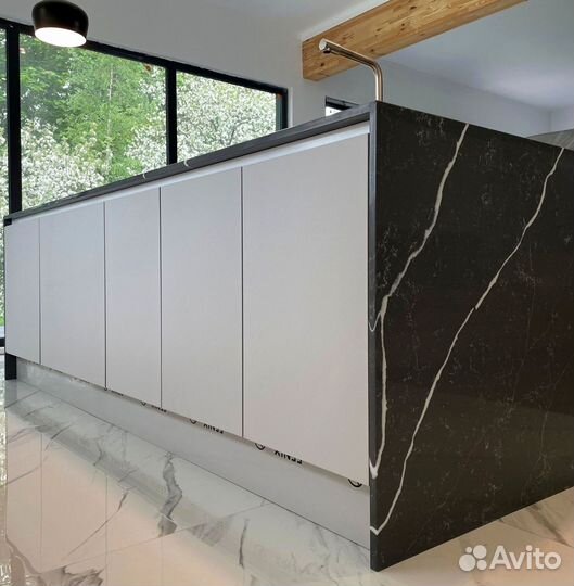 Кухонный гарнитур угловой на заказ с островом