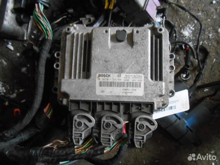 Блок управления двигателем Renault Espace