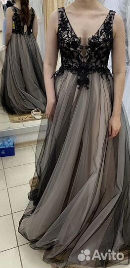 Вечернее платье