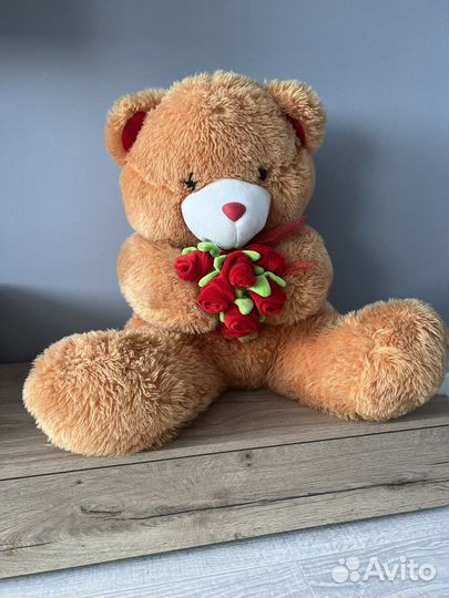Плюшевый медведь