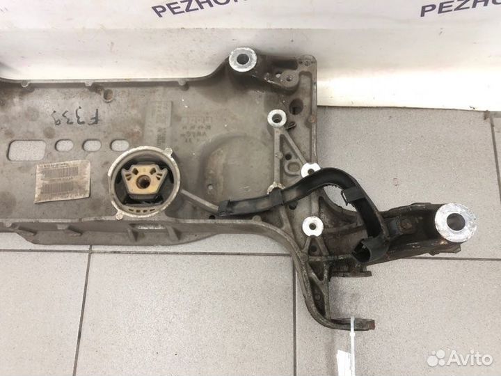 Подрамник передний Volkswagen Tiguan внедорожник