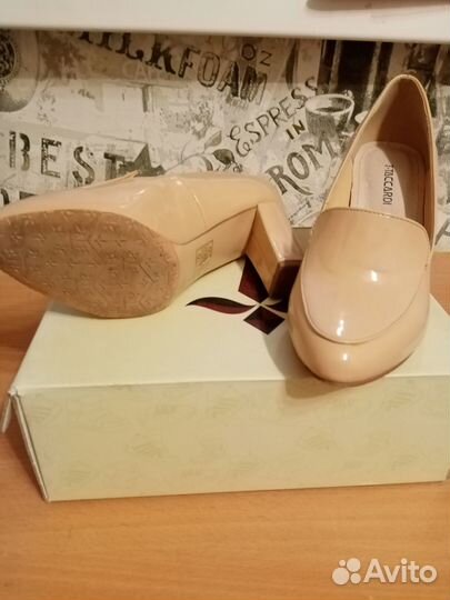 Туфли женские 35 размер бежевые