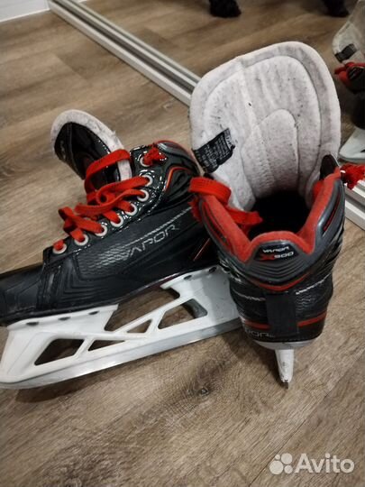 Коньки на полевого и вратаря