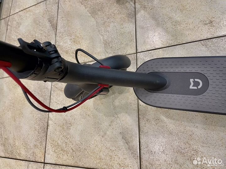Электросамокат Xiaomi M365 (без пробега) новый