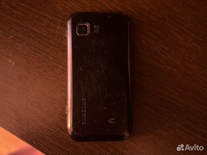 Телефон Samsung