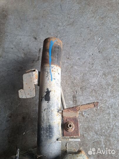 Стойка передняя правая Ford Mondeo