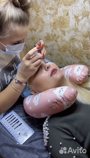 Обучение наращиванию ресниц