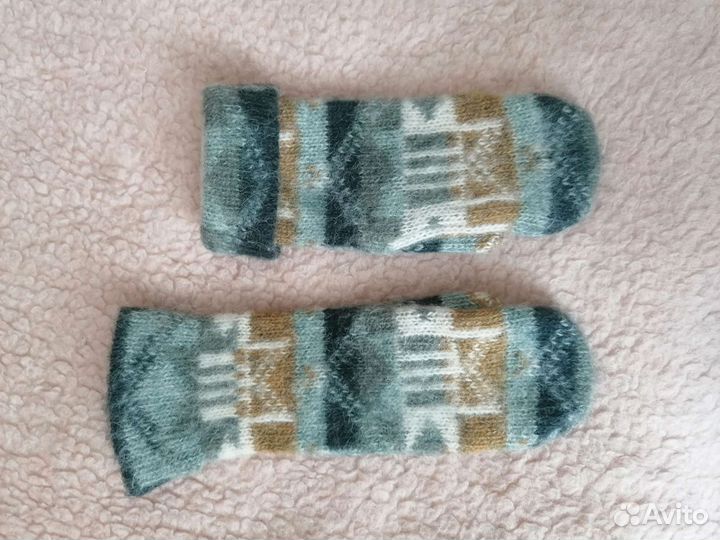 Женский шарф, шапка, варежки