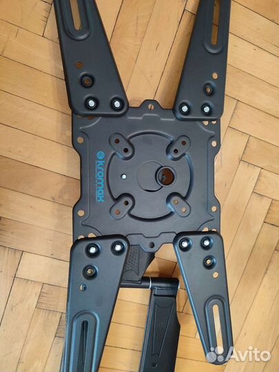 Кронштейн для телевизора