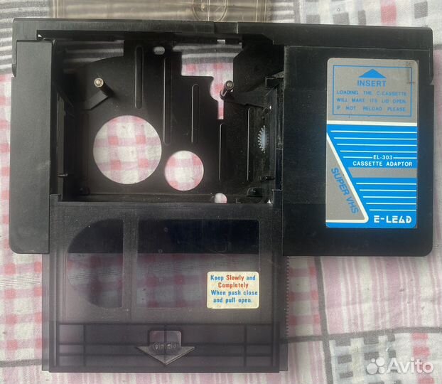 Адаптер для видеокассет vhs-c
