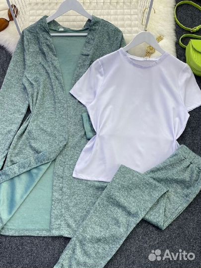 Костюм тройка