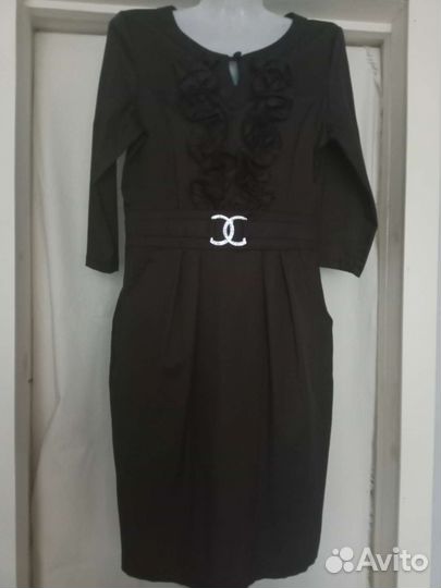 Нарядное платье с кружевной накидкой