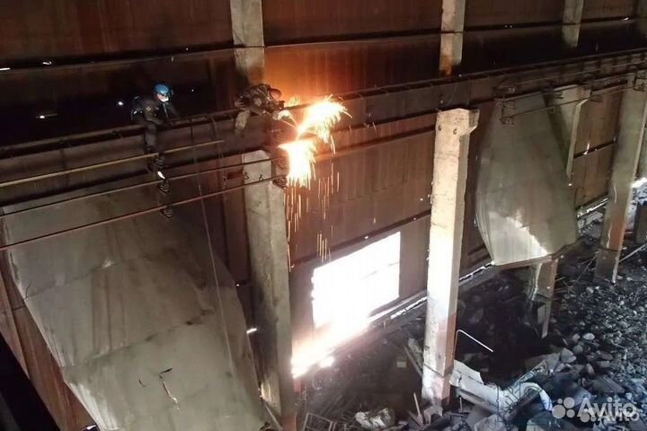 Демонтаж зданий Металлоконструкций любой сложности