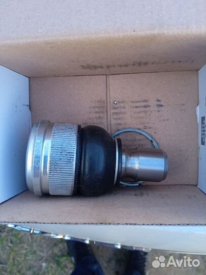 Шаровая опора Мазда 5