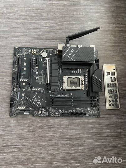 Материнская плата MSI PRO Z790-P wifi