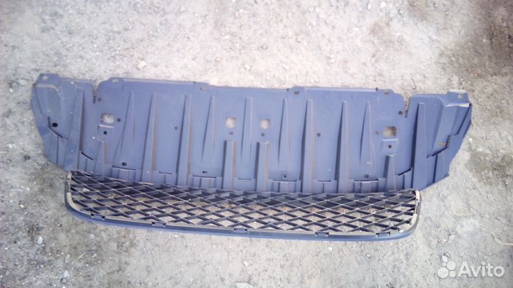 Honda Civic 4D 2012- решетка