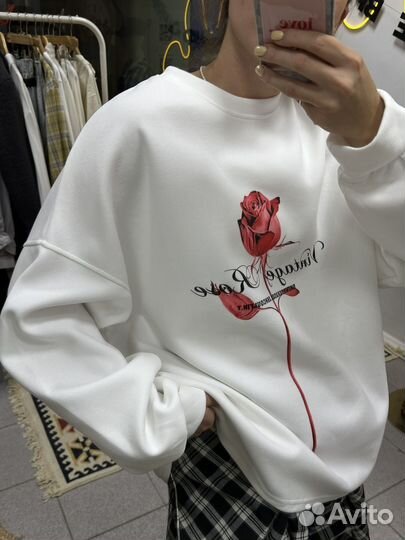 Свитшот в стиле Planta Rosa