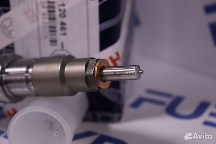 Форсунка топливная 0445120461