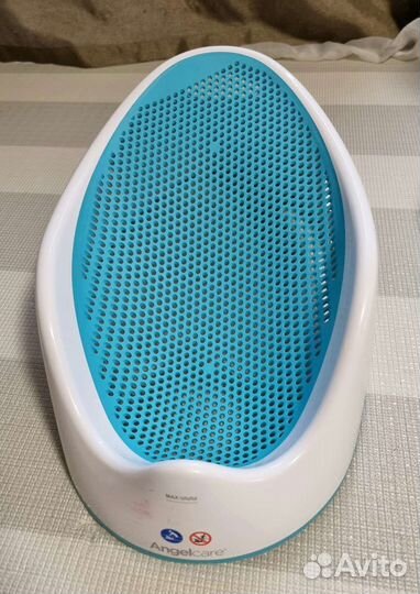 Для купания новорождённого- ванна, стульчик, горка