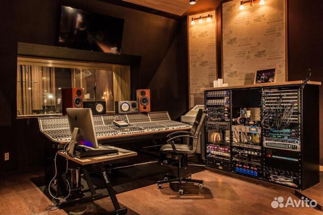 Студия звукозаписи. Запись голоса Nova