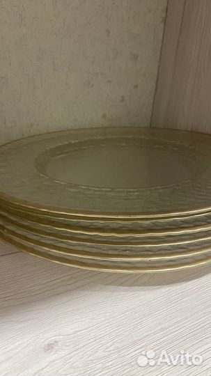 Подтарельники