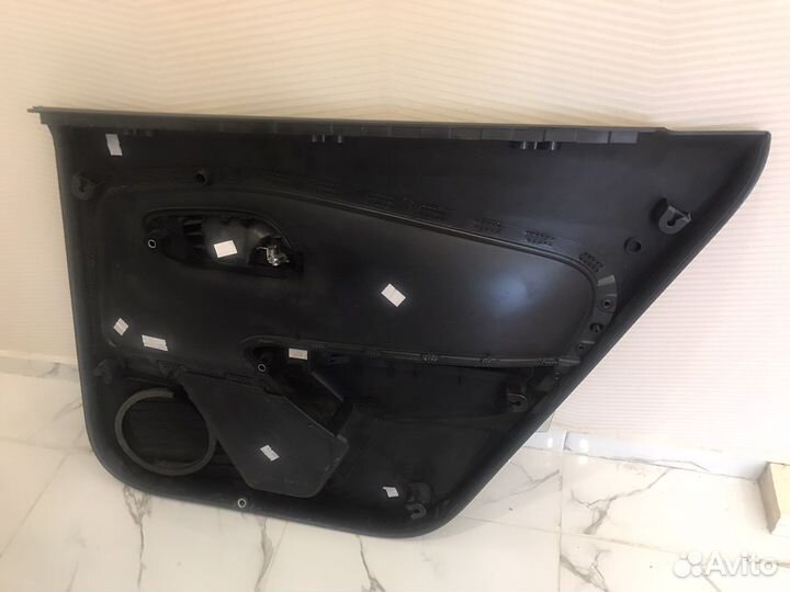 Обшивка задней левой двери фольксваген поло