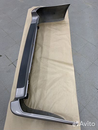 Бампер задий Toyota Land Cruiser 100