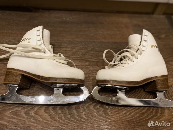 Коньки фигурные Graf Ace