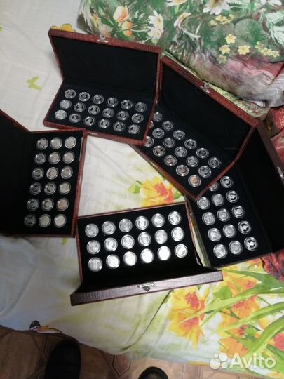 Монеты медали