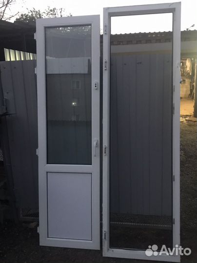 Балконный блок (дверь с окном )