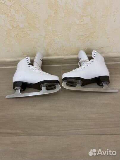 Коньки фигурные детские 33 размер