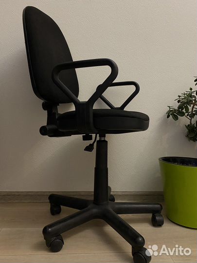 Компьютерное кресло