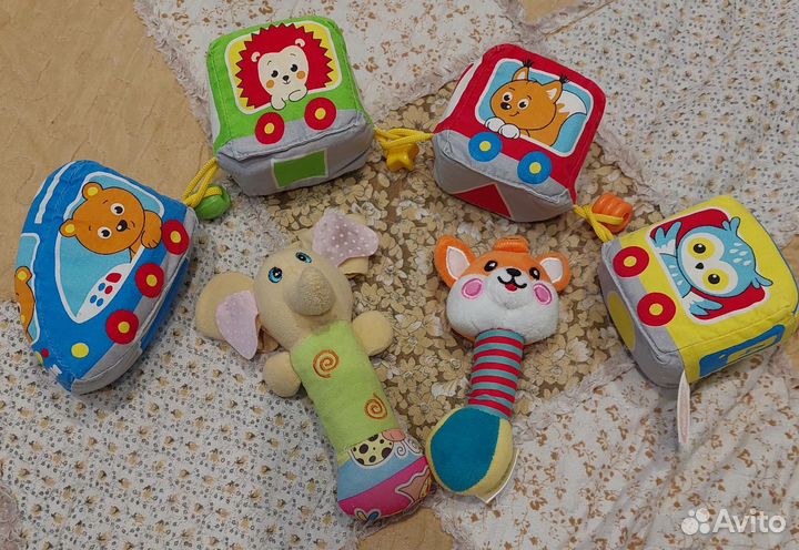 Развивающие игрушки(погремушки)