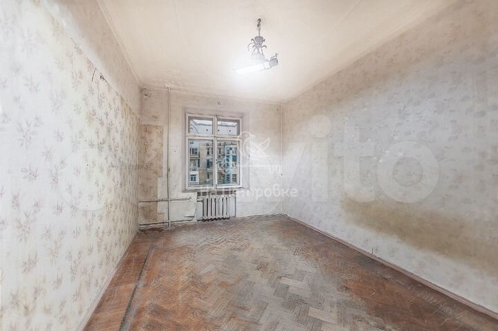 Комната 18,3 м² в 5-к., 4/7 эт.