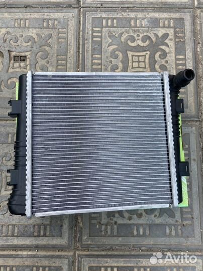 Радиатор дополнительный охлаждения Mercedes AMG