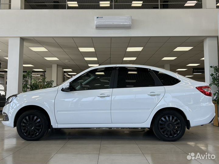 LADA Granta 1.6 МТ, 2022, 14 000 км