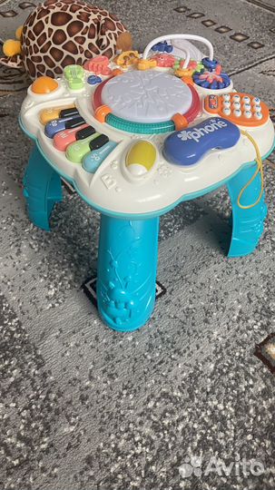 Развивающий музыкальный столик