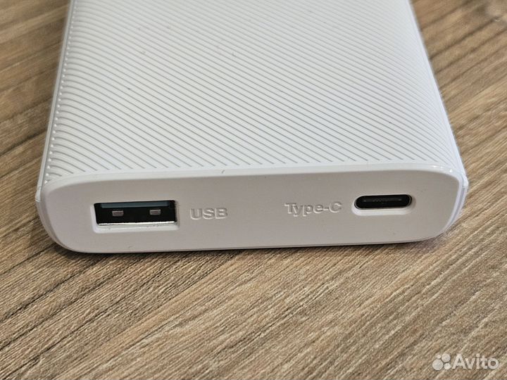 Беспроводной внешний аккумулятор TFN + док-станция