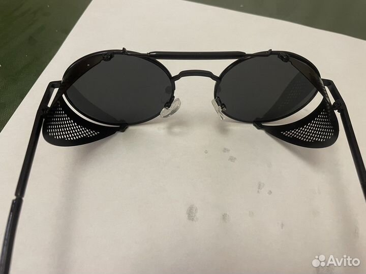 Солнцезащитные очки