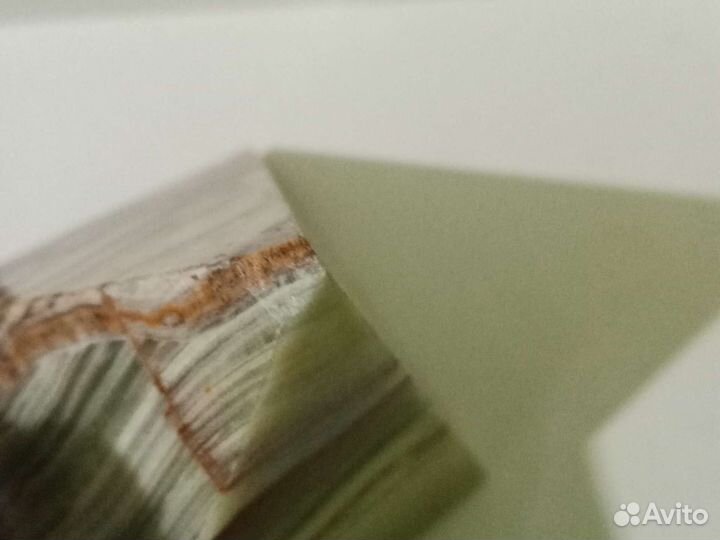 Пирамида из оникса