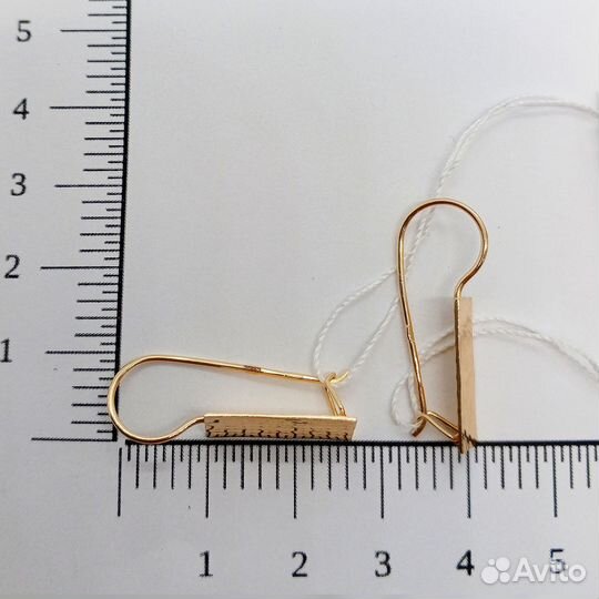 Золотые серьги