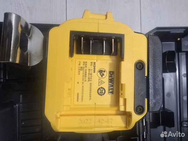 Шуруповерт dewalt dcd 999