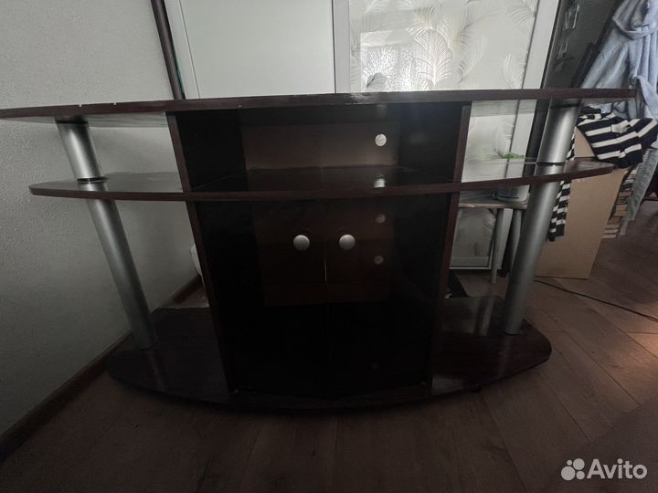 Тумба под телевизор